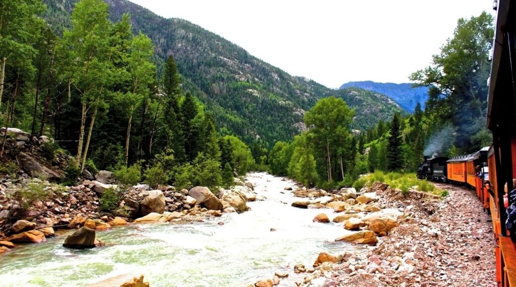 Our journey on the Durango Silverton Narrow Gauge Railroad was one of the best days of our Colorado road trip. With jaw-dropping vistas at every turn, it is one of the most scenic routes in the US. It's a must for every Colorado bucket list!
http://thetradingtravelers.com/traveling-through-time-on-the-narrow-gauge-railroad/