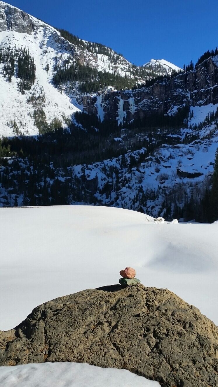 East end of the box canyon.
Bridal Veil Falls in the distance, frozen over.
#WinterWonders