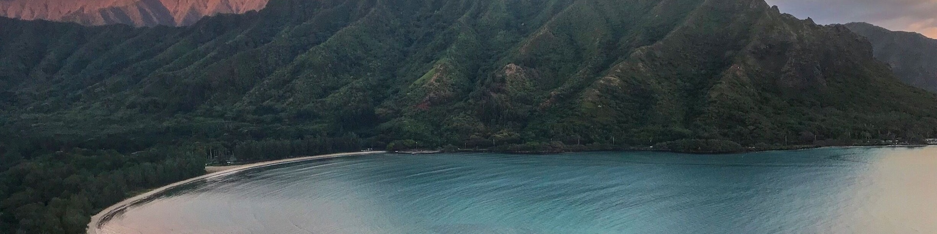 Sunrise hike in o’ahu! #lifeatexpedia #expedia #sunrise #hikes