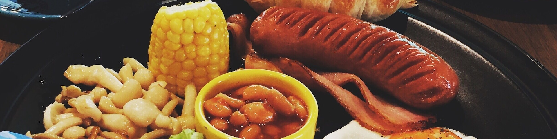 One of the nicer cafes around this area. There's another 3 more cafes worth checking out around this place. Enjoyed the big breakfast and coffee.