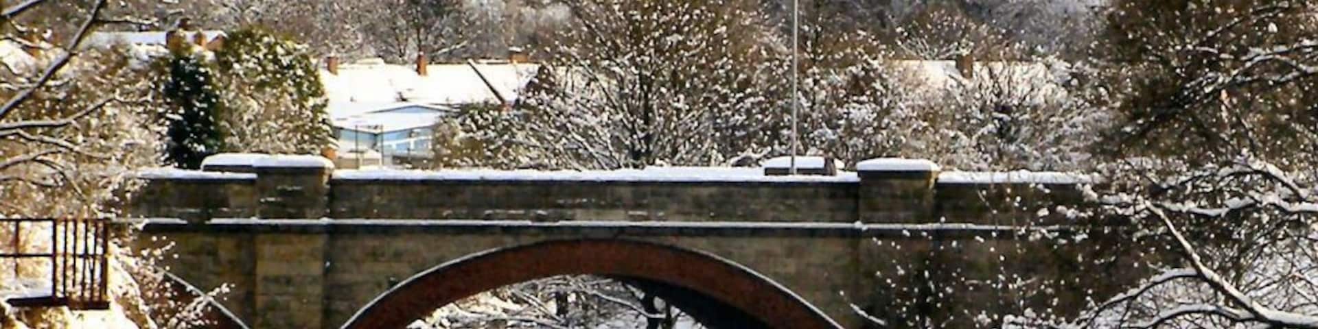 River Irwell, Warth Bridge Here, the Irwell passes under Radcliffe Road.