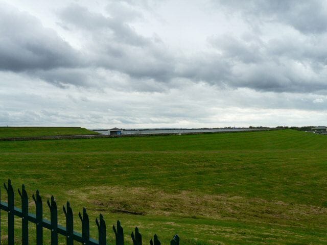 Audenshaw Reservoir The Northern edge of Audenshaw Reservoir.