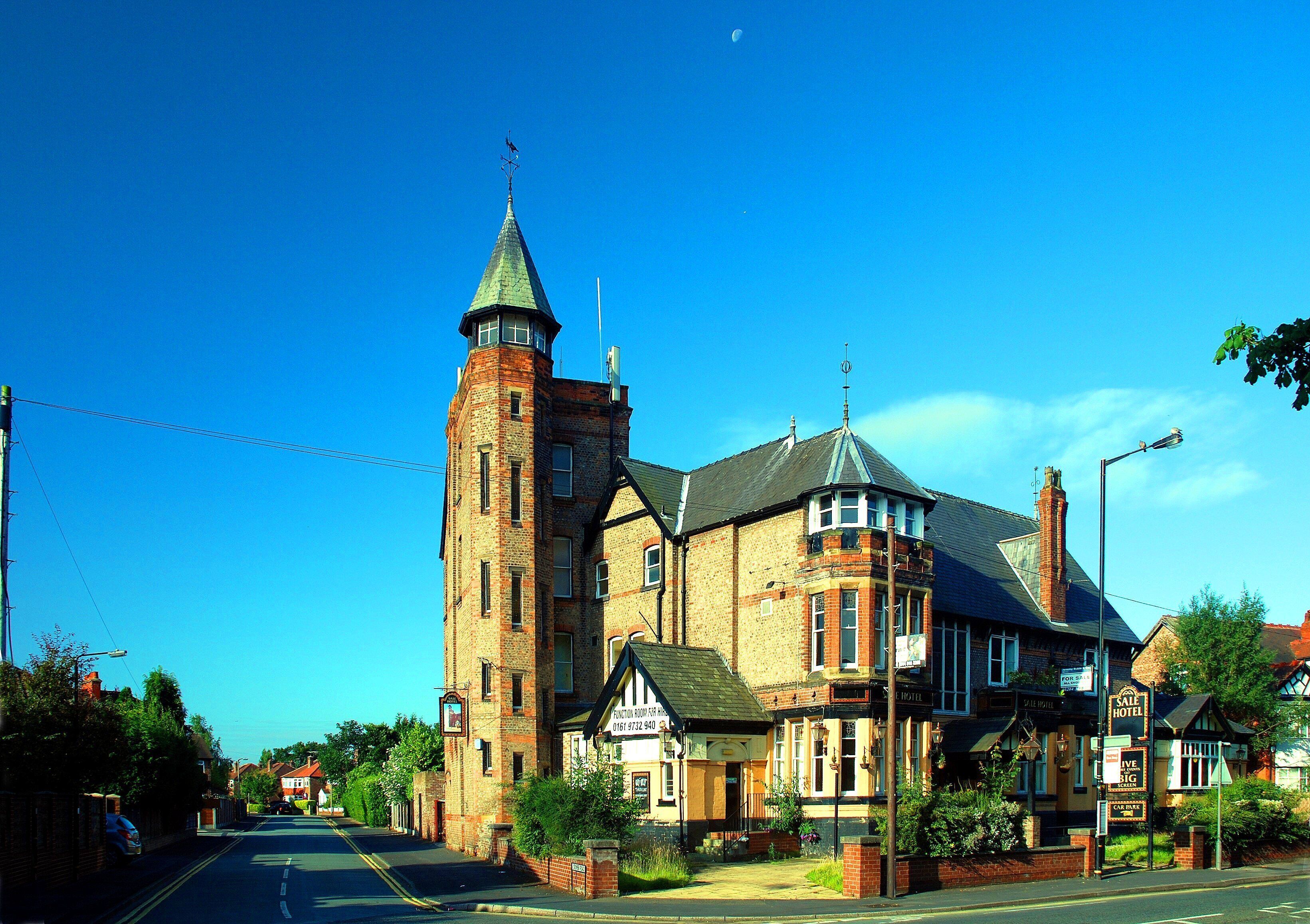 Sale Hotel Wikidata has entry Q26672585 with data related to this item.