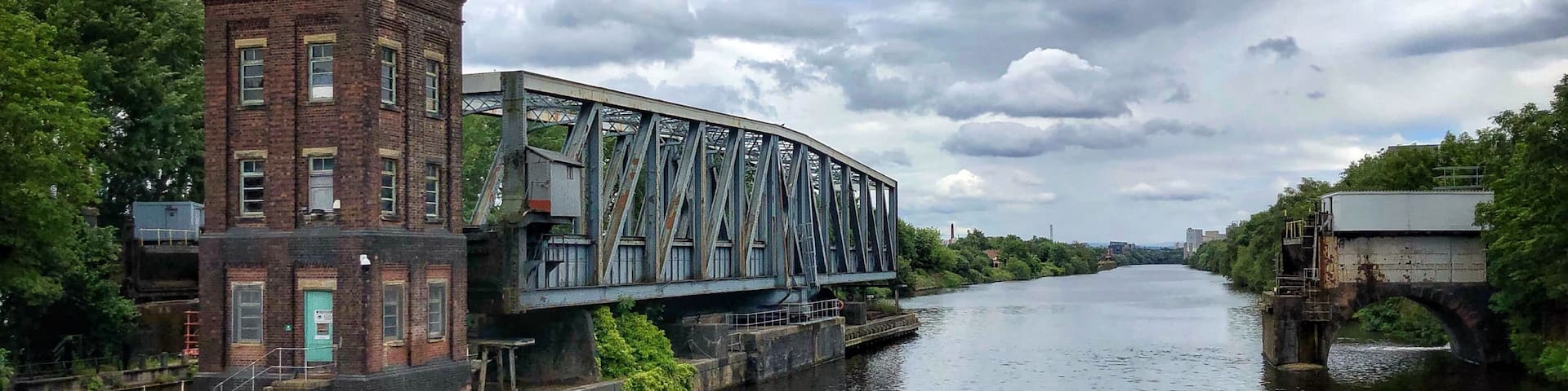 Found this amazing place
and it spins , and its water on it, a passage for the barges
Really cool