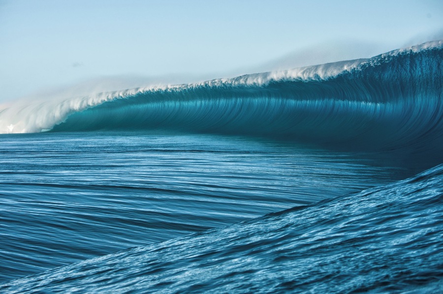 The most breathtaking wave in the world. On a large day Teahupo'o is the heaviest wave in the world due to its unique lagoon. My favorite spot to spend a day. 
#teahupoo #tahiti #surf #wave #lifeatexpediagroup #adventure #nature