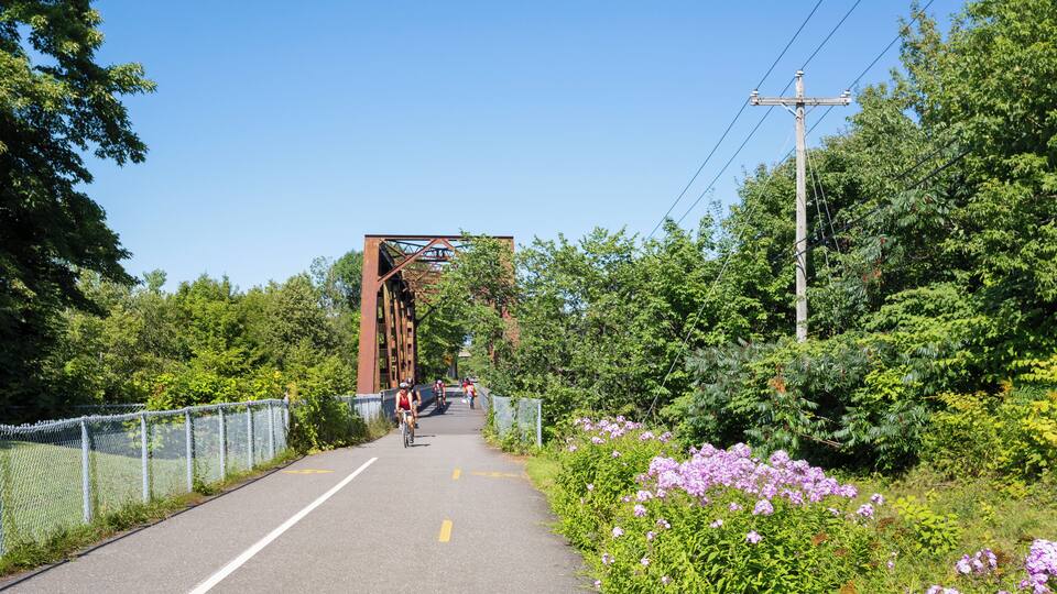 Quebec_SaintRomuald_180234_05_