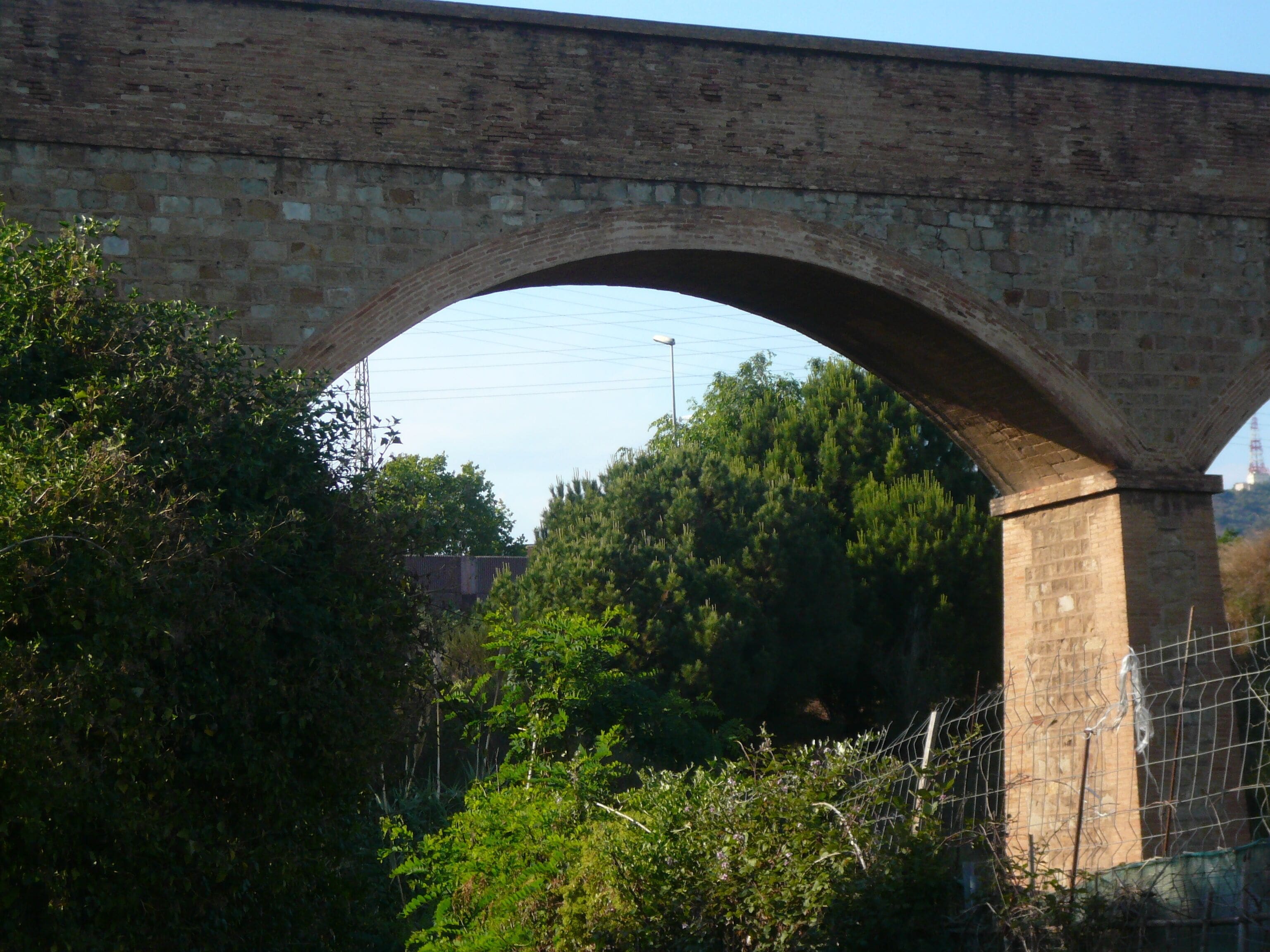 Aqüeducte i bòbila de Can Nyac. Terme de Can Nyac s/n (L'Hospitalet de Llobregat).