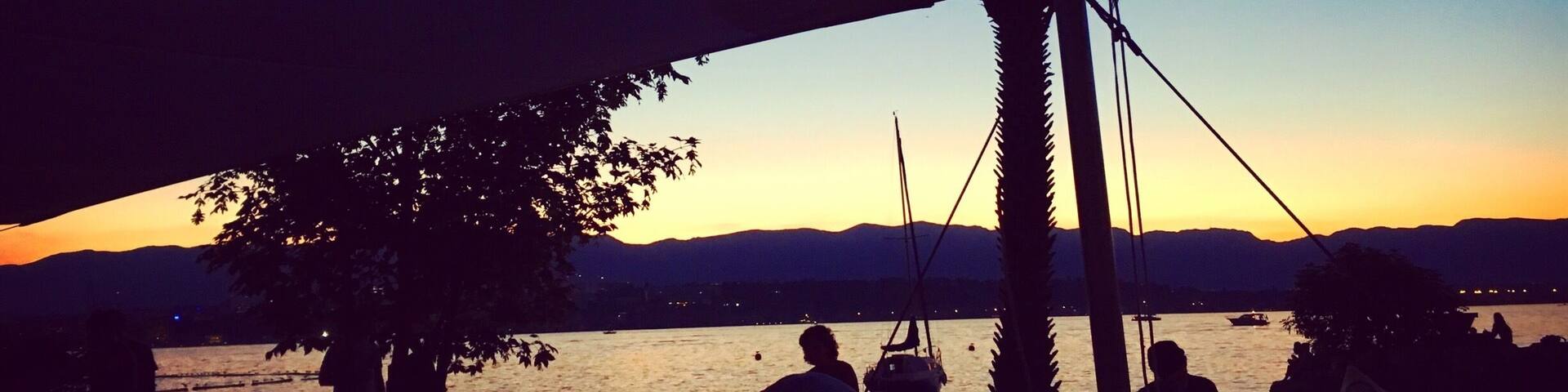 Try Windsurf or Stand Up Paddle sessions and enjoy a stunning view of Genevaâs lakefront!
#LifeAtExpedia