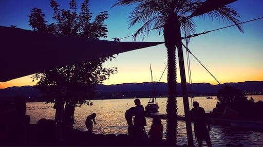 Try Windsurf or Stand Up Paddle sessions and enjoy a stunning view of Geneva’s lakefront!
#LifeAtExpedia