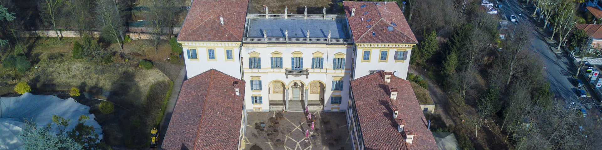 Villa Borromeo, 14/01/2017, Senago, Italia. Vista aerea della Villa Borromeo. Antica dimora del secolo XIV immersa in un parco secolare.