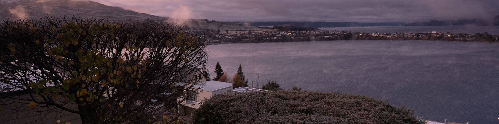 Sunrise over Lake Wakatipu in Queenstown, New Zealand
