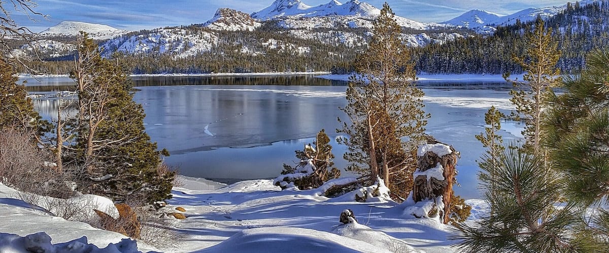 Beautiful alpine lake near Kirkwood ski resort.
#WinterWonders