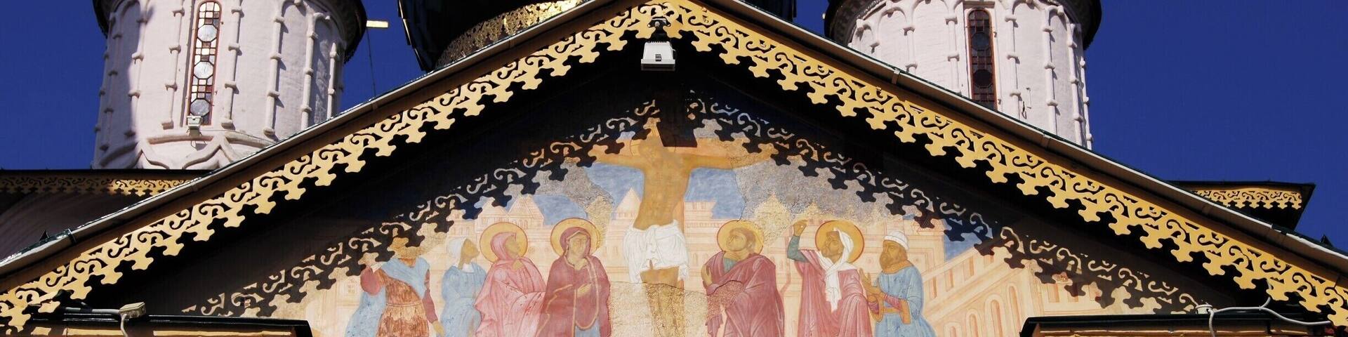 #Church #ChurchofElijahtheProphet
Na igreja do profeta Elias ouvimos um coro tradicional de monges. Muito bonito. A igreja tem como destaques os afrescos e os belíssimos ícones. A característica principal desta igreja é a sua assimetria exterior.