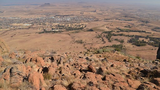 On top of the Platberg mountain in Harrismith, South Africa. A challenging trek for a newbie mountain climber like myself, but so worth it. The landscape is surreal. Like looking out on a post-armageddon world...
More photos and a story behind them, can be found here: http://www.earthseeing.com/the-climbing-of-platberg-mountain/
#southafrica #platberg #mountains #africa #landscape #hiking