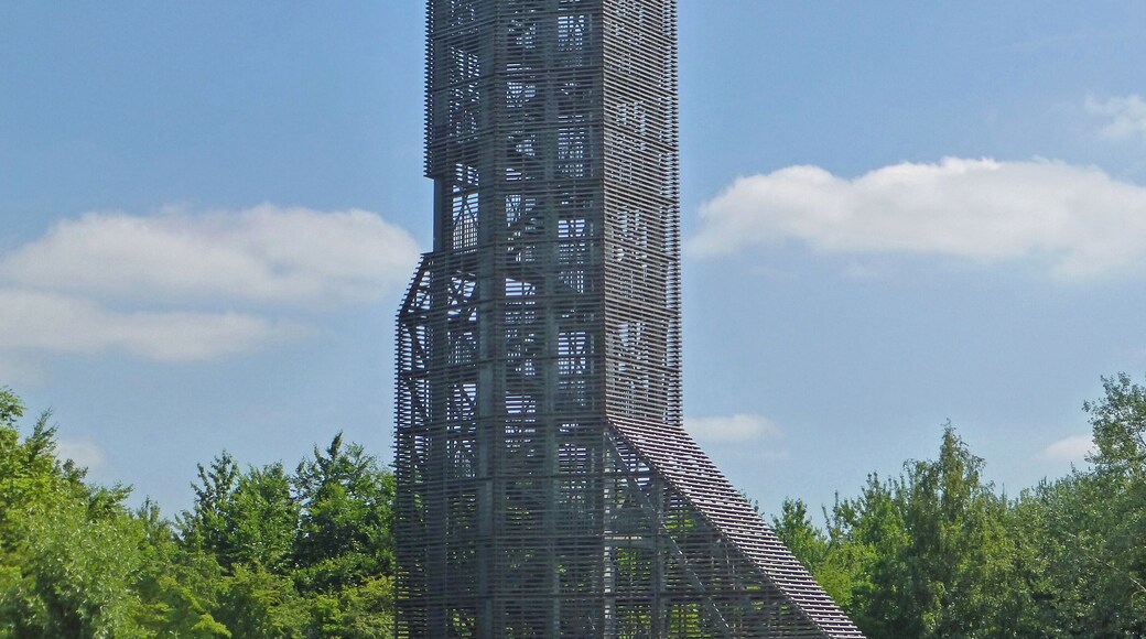 Regionalpark-Turm an den Weilbacher Kiesgruben
