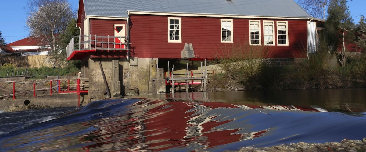 Deloraine which includes a house