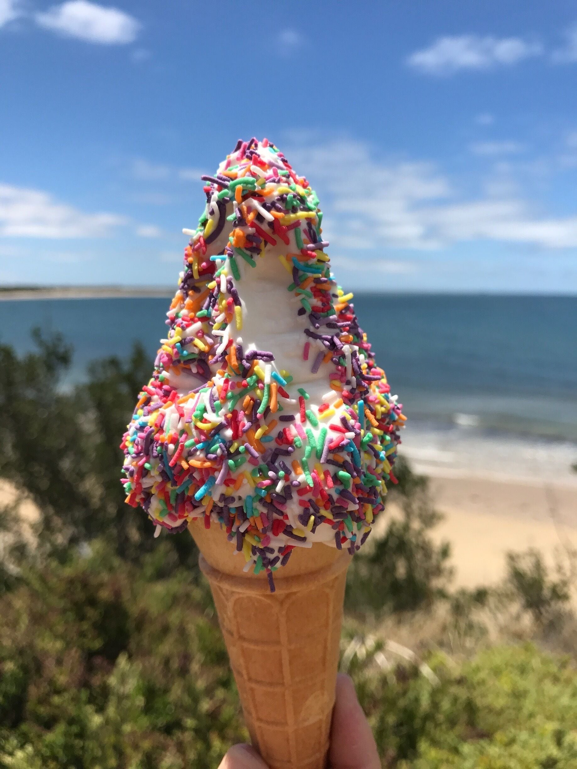 If you ever find yourself in Torquay make sure you swing by Bottle of Milk for an epic burger and The Pond Café is a perfect brunch spot.
Head down to the esplanade for an ice cream like this one (hopefully in the sunshine!)
#LifeAtExpedia #SweetTreats