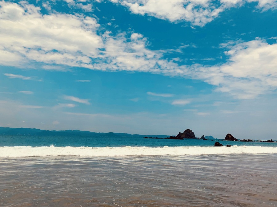 Here’s a beach that still manages to keep out big hotel chains and makes the trip one to fully enjoy the sea. #waves #pacific #sea #blue #beach #clearsky #mexico #mexicanbeach