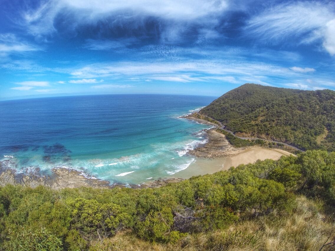 What a nice stretch of coast just along the Great Ocean Road. Don't miss this lookout with really nice views and a picnic area in the shade.
