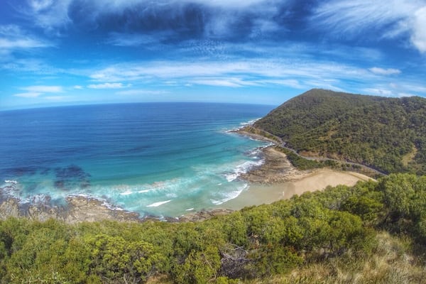 What a nice stretch of coast just along the Great Ocean Road. Don't miss this lookout with really nice views and a picnic area in the shade.