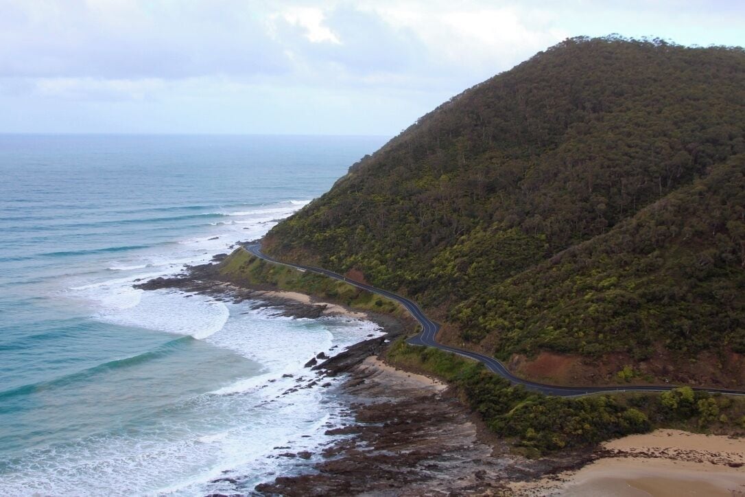 A must do in the cute little town of Lorne. Great coffee and cafes to be found. This little walk gives great views of the crazy roads and beautiful landscape.
