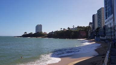 Praia da areia preta in Guarapari, ES, Brasil