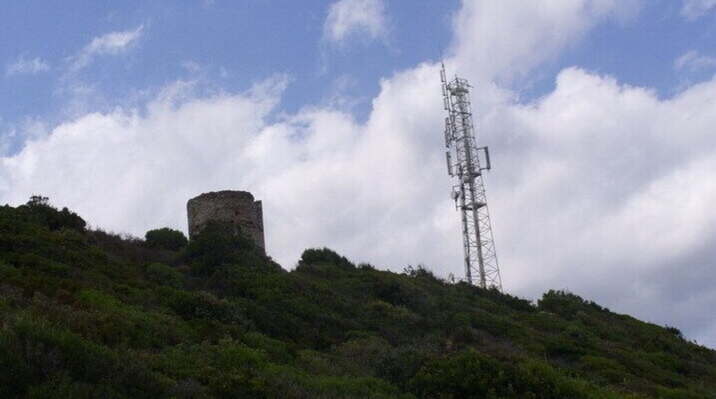 Cap Corse - Punta di a Coscia--Ancient tower