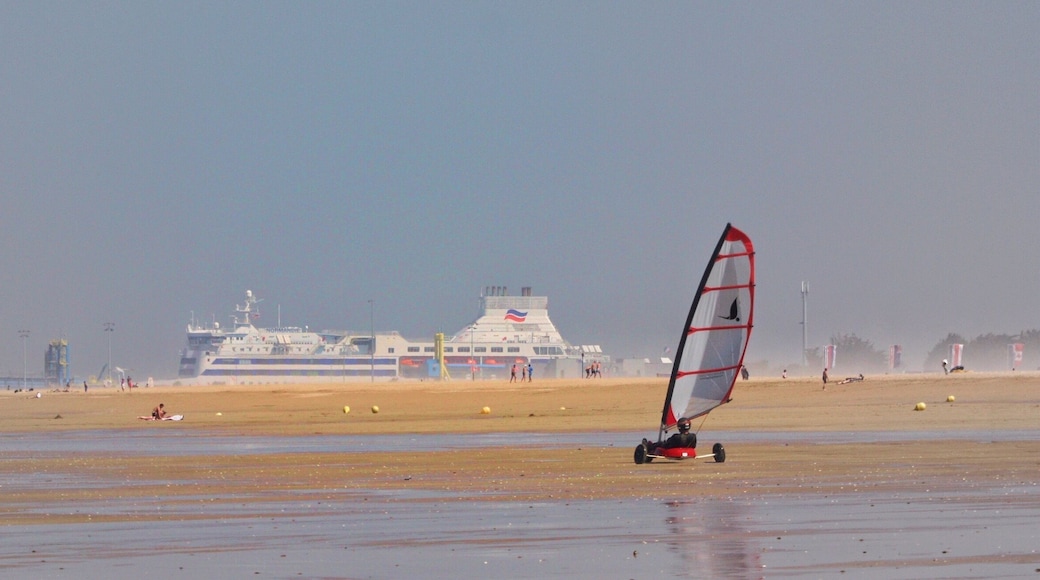 Sandstorm in Ouistreham Beach.