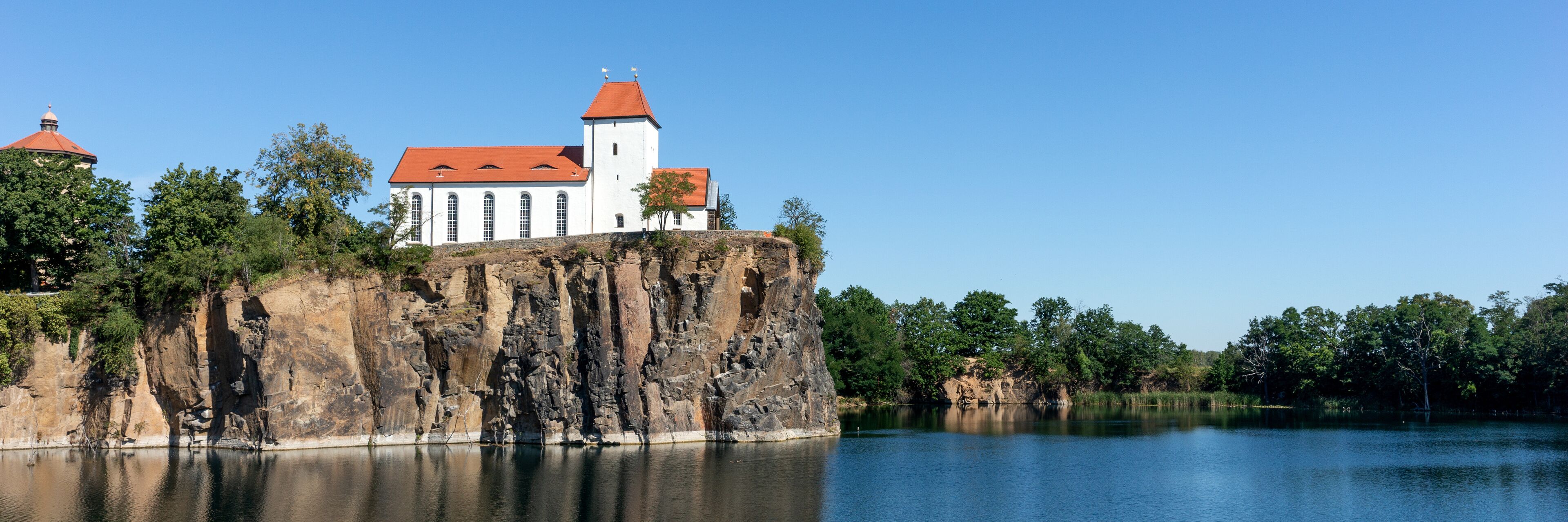 Panorama der Bergkirche Beucha bei Brandis in Sachsen. Deutschland. Europa