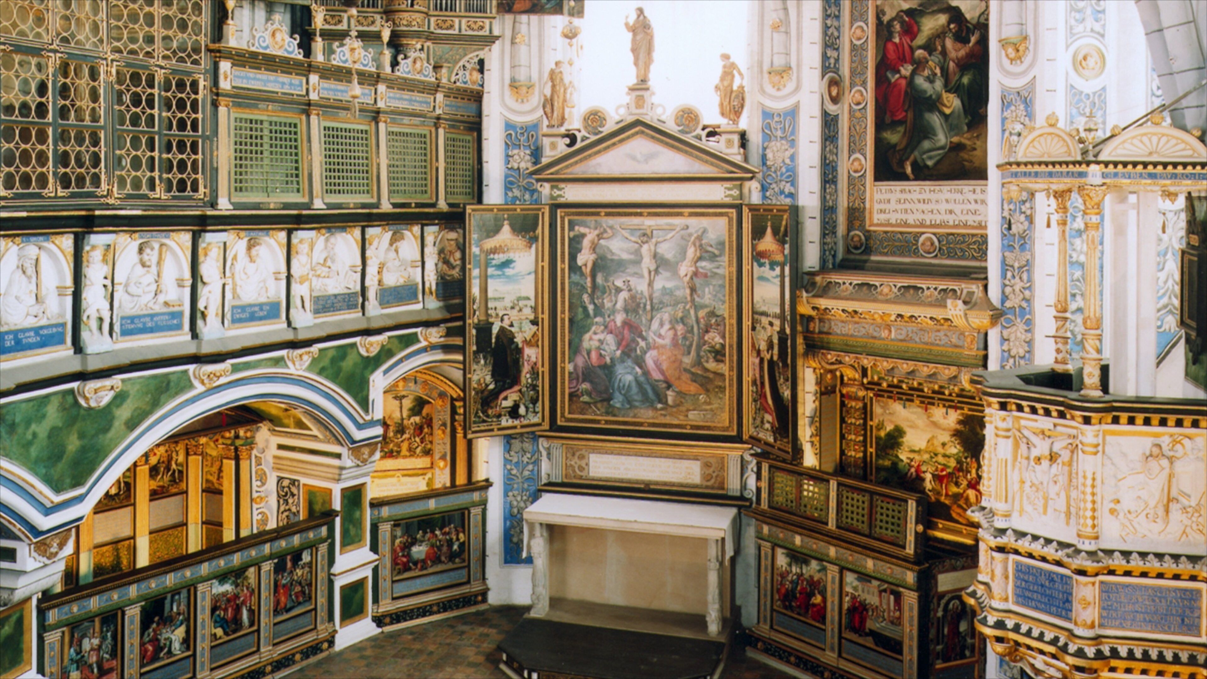 Celle caratteristiche di vista interna, chiesa o cattedrale e arte