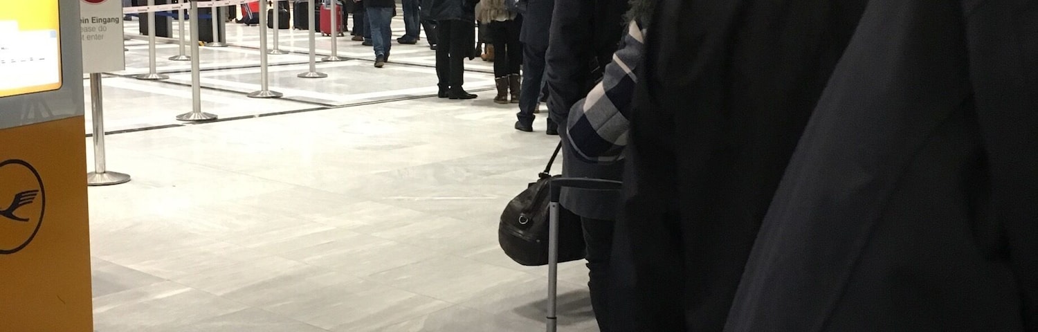 Let us out😄
#stuttgart #airport