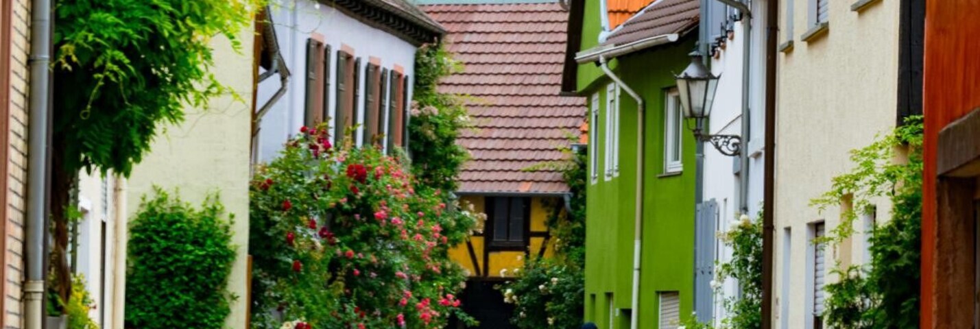 a small nice old town where Carl-Benz was living