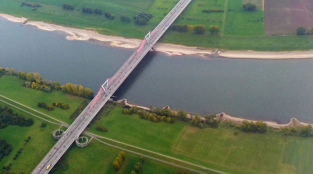 Düsseldorf – Flughafenbrücke A 44