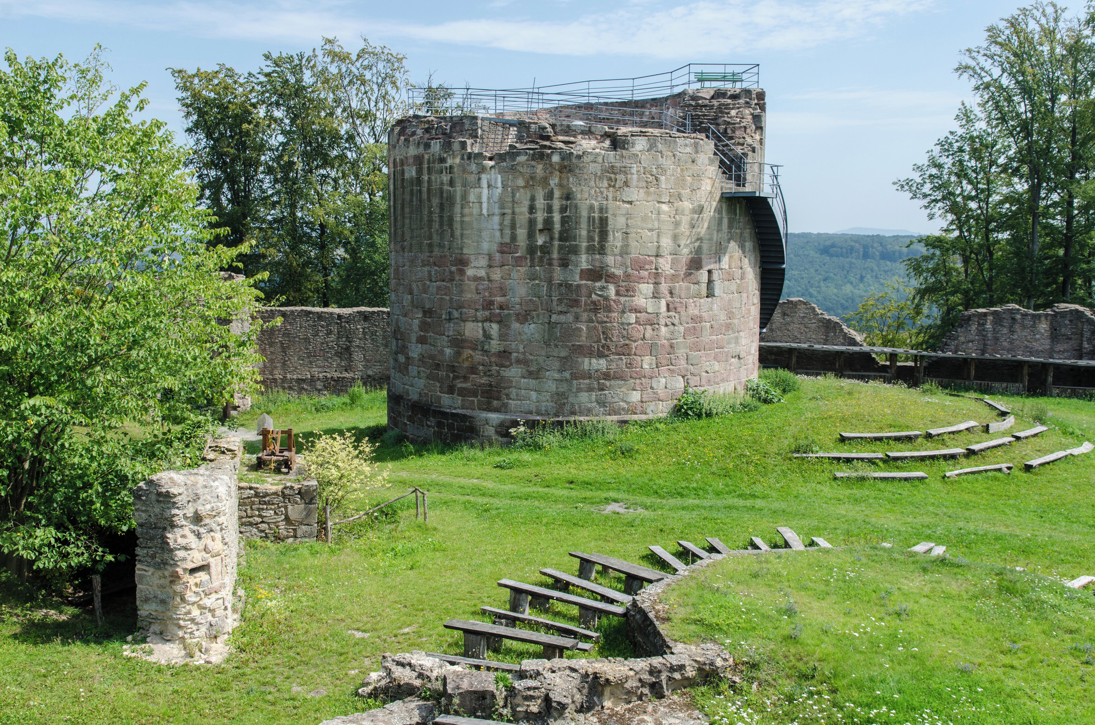 Castle ruin Burgruine Henneberg, Henneberg, district Schmalkalden-Meiningen, Thuringia, Germany