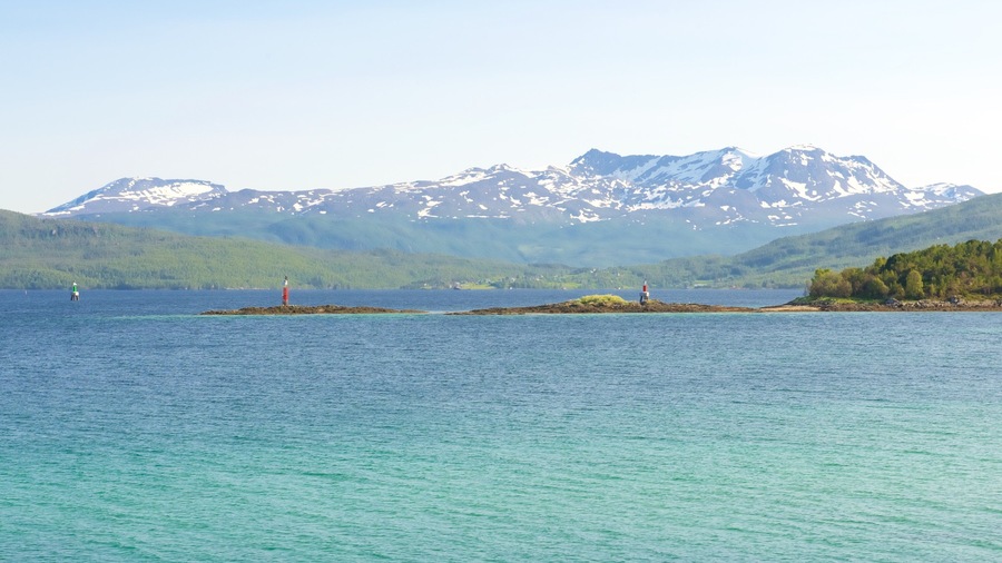 Finnsnes featuring mountains and general coastal views