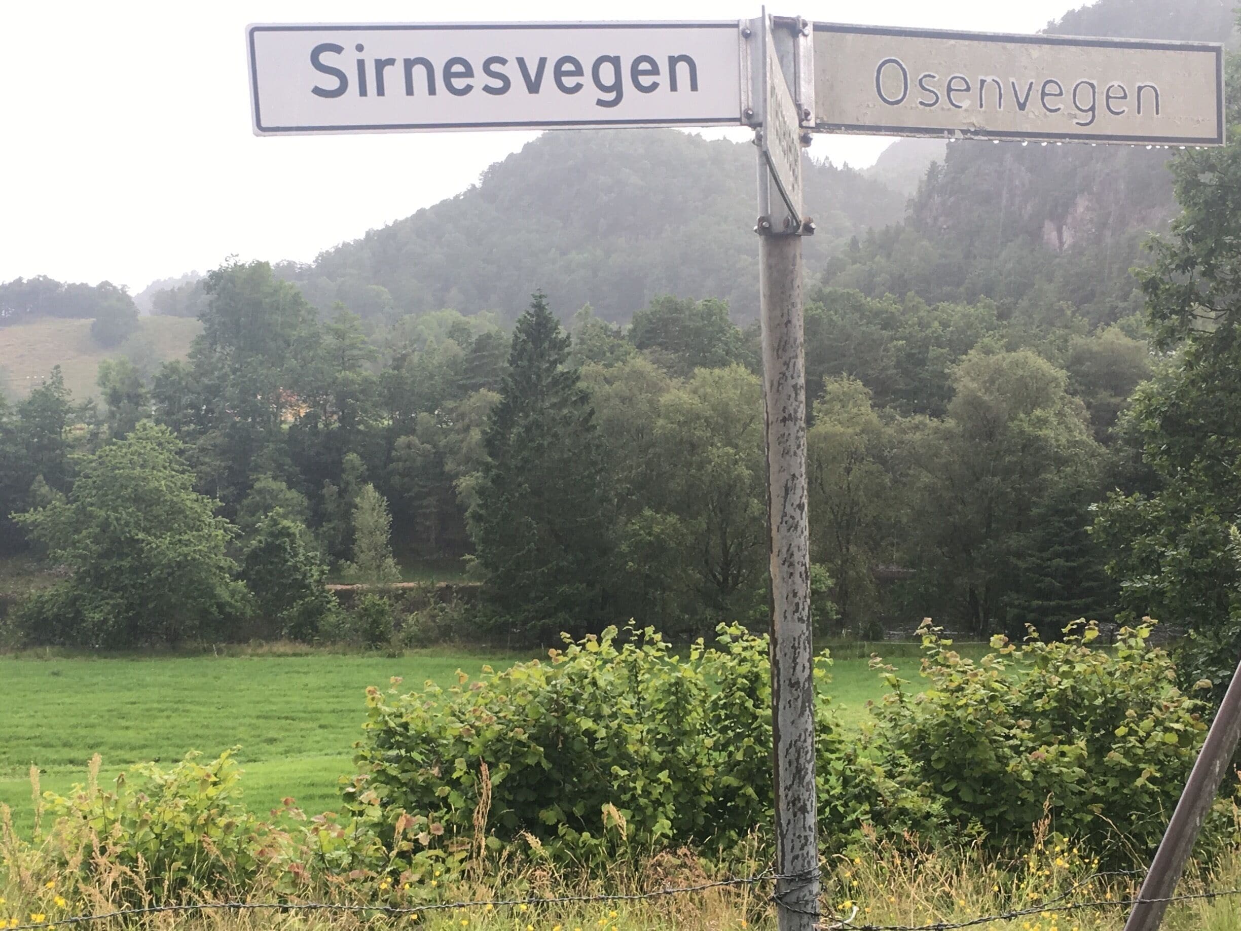 Trying to decide which way, in Norway i don't think it matters 