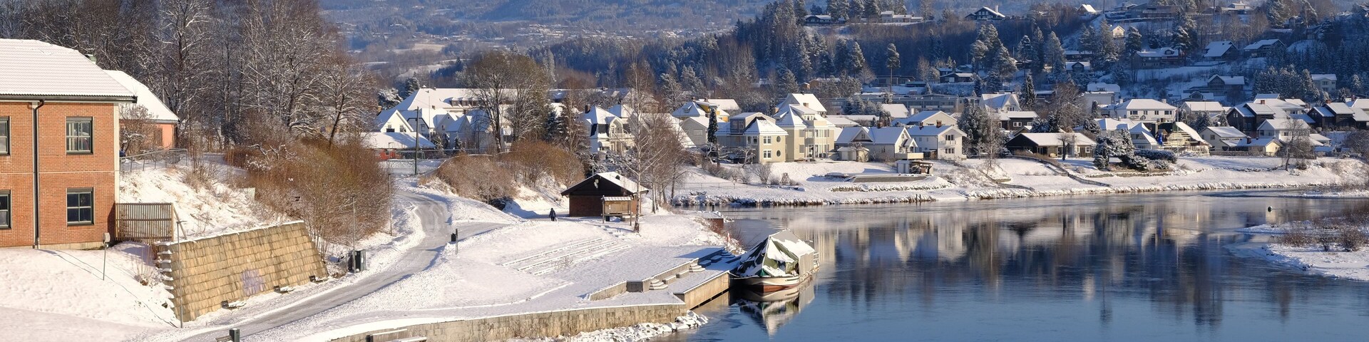 Honefoss river and snow, Honefoss, Buskerud, Norway