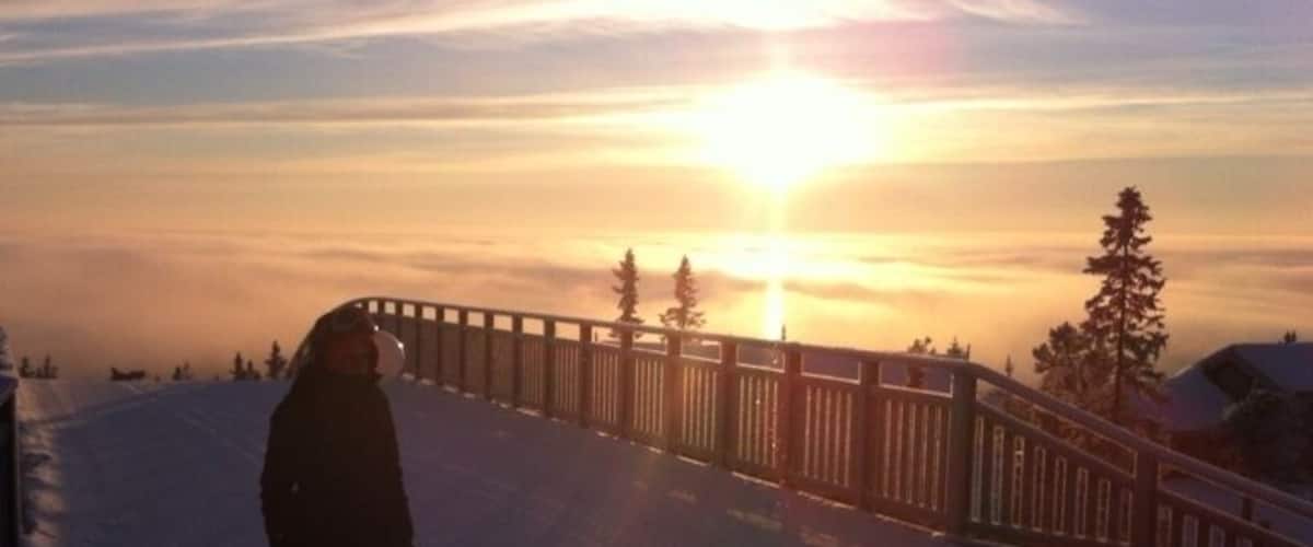 #Snowtrove in Trysil. Alpine piste crosses wooden bridge. Nice #sunrises but incredible cold weather; -21C in the valley and a skiing speed around 90km/h is a very cold experience!