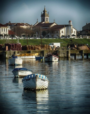 Póvoa de Varzim is a city in northern #Portugal , located on a sandy coastal plain, halfway between the Minho and Douro rivers. The city’s roots have been always tied to the sea and the many tributes to the fishermen are just an excuse to visit this beautiful place. #travel and #visitportugal
Read more about it here: http://bit.ly/1O3MfGY