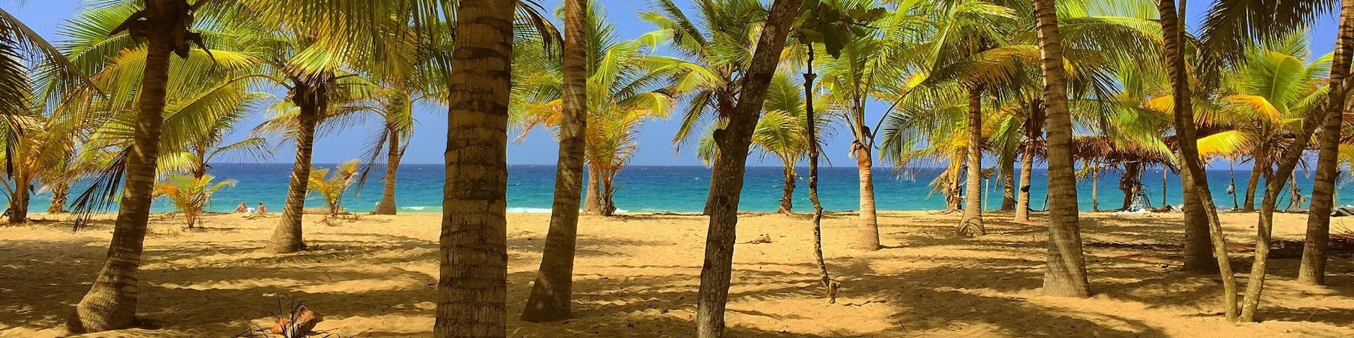 Playa Guajataca, Isabela, P. R. #beach #puertorico #islalinda #weekendgetaway #kidsfun #roadtrip #beachbound #tiratepr #iwhateverpr #ruteandomiisla