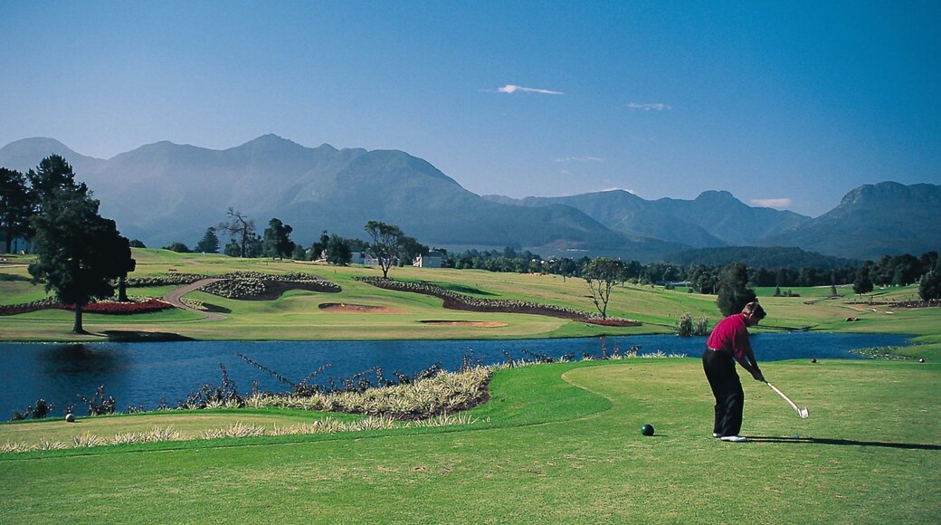Somerset West mettant en vedette mare, panoramas et golf