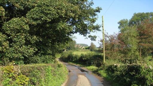 Chequer Lane - Damp surface near Palace Lane