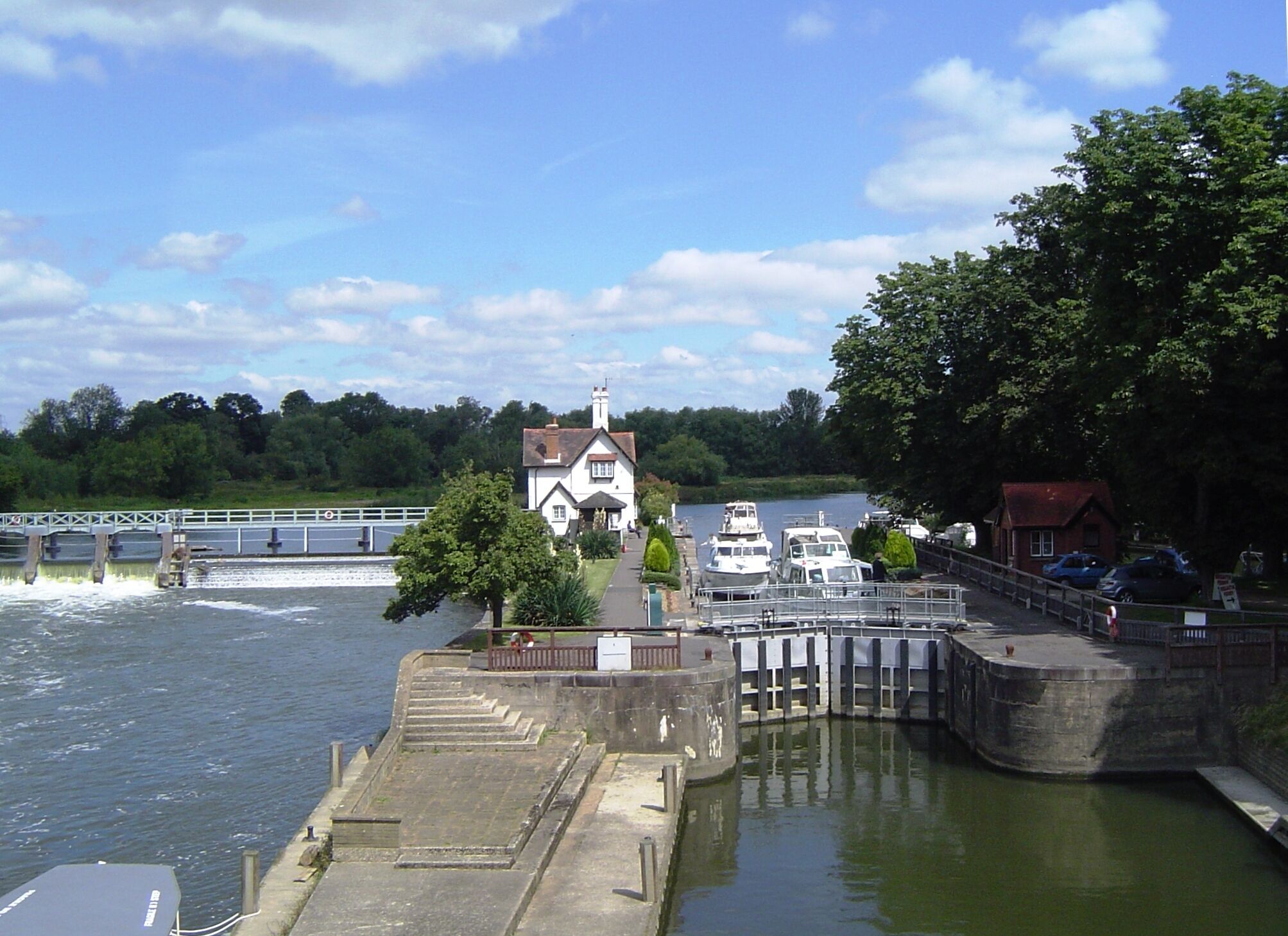Goring Lock River Thames