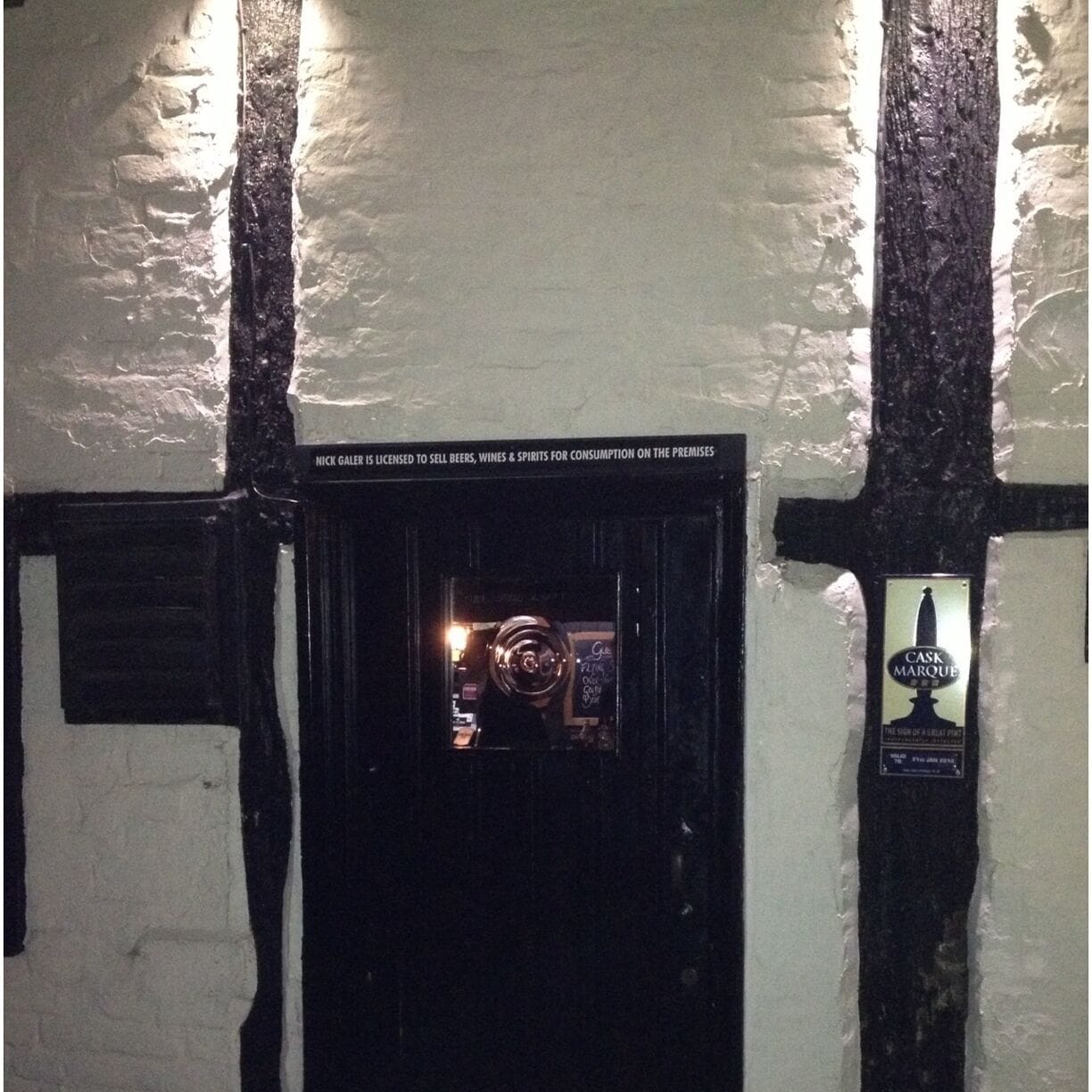 Wonderful restaurant, famous chef owns this place, very interesting on the inside, low ceilings, all wood, fireplace, restaurant dog came to the table for a visit... Food is amazing, try the whitebait appetizer!