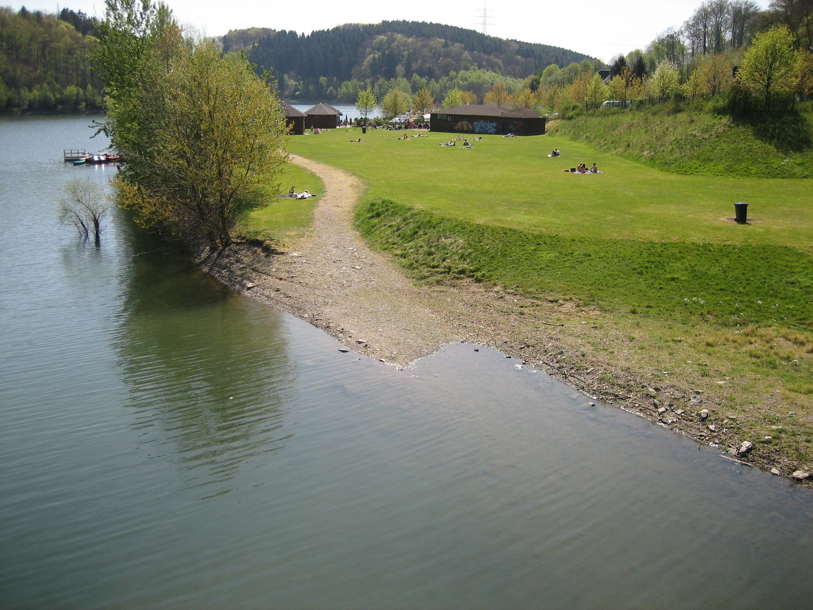 Wuppertalsperre, Badestrand an der Krähwinkler Brücke