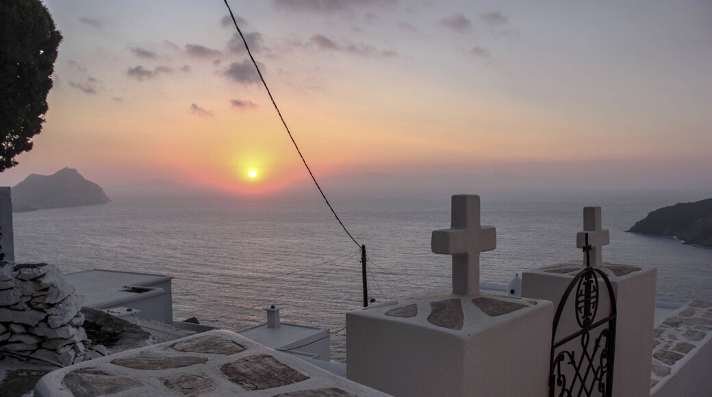 Aegiali is an ancient town on the island of Amorgos. The site of Aegiale is located near modern Tholaria.
#Greece
#Islands
#Architecture
#Amorgos
#Aegiali