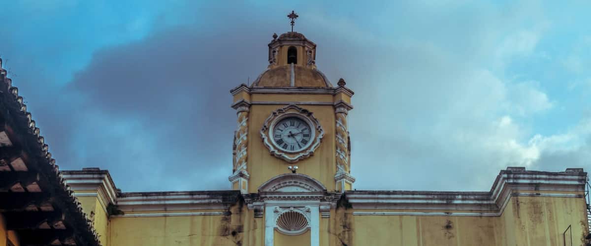 The famous Arc of Santa Catalina, representative of the city of Antigua.
