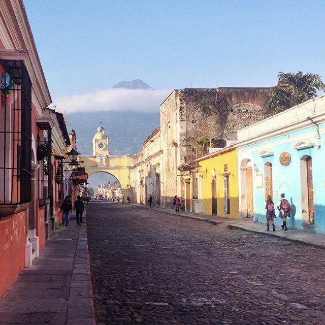 Antigua Guatemala is even more charming in the early morning! 🌄<3