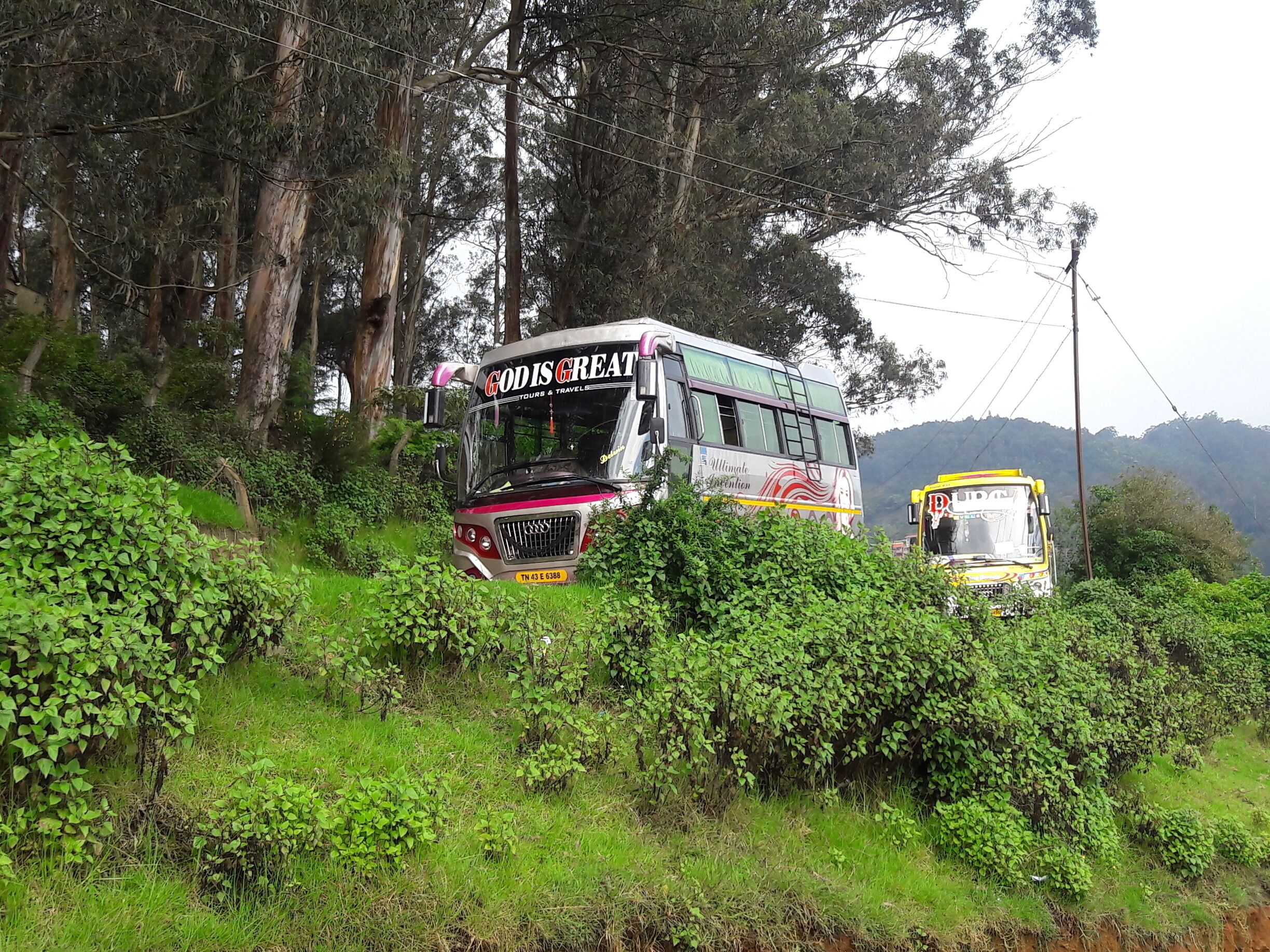 Shajid's tour's and travels coonoor  9487719960