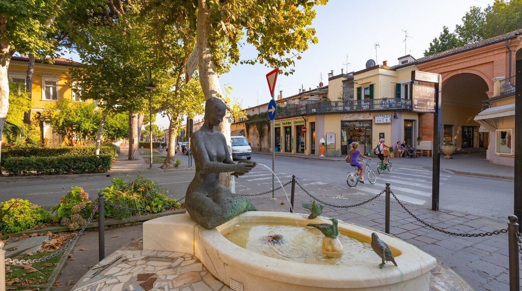 Cervia showing a fountain